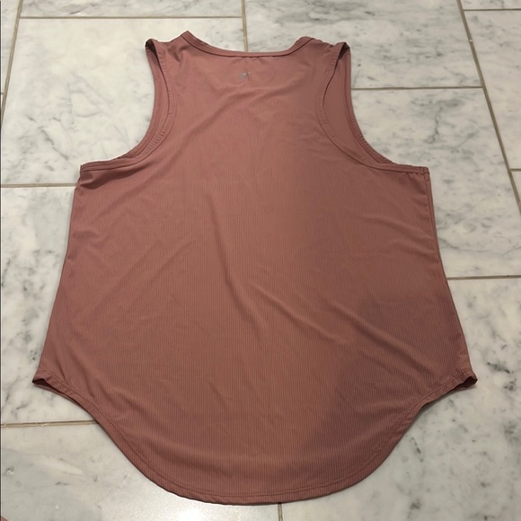 Dusty rose Sleeveless Tank Top. Stretchy but runs a bit large. - Picture 2 of 2